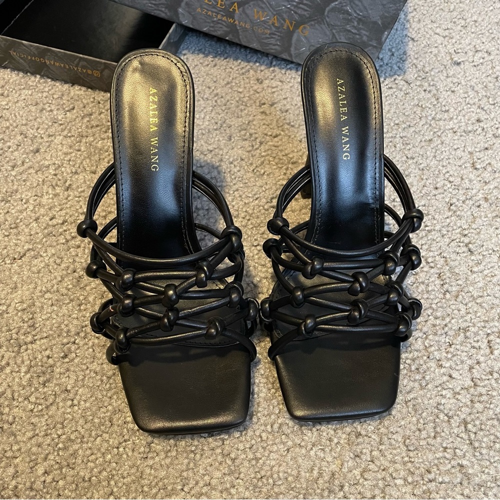 NWT Square Toe Heels in 7.5